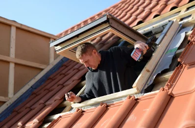 Pose de fenêtres de toit Velux à Cléon